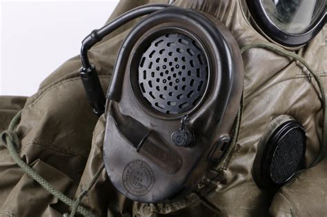 United States Military M17 Gas Mask | EBTH