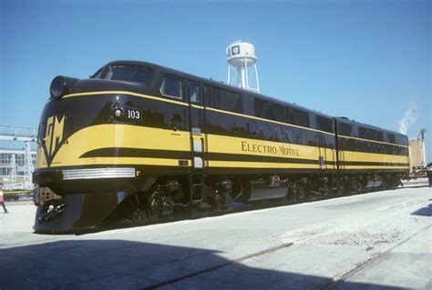 EMD F Series | Locomotive, Electric locomotive, Railroad photography