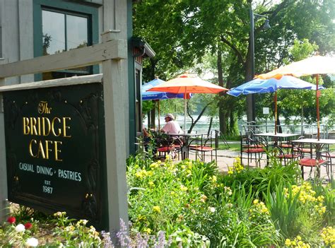 Bridge Cafe Frenchtown NJ | Outdoor Decor