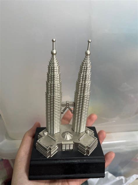 Malaysia Petronas Twin Towers miniature souvenir, Hobbies & Toys ...