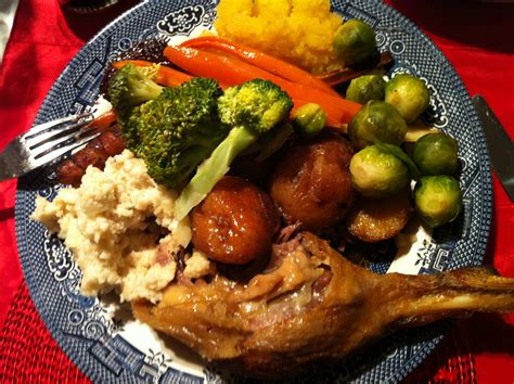 The Hedonethical Kitchen: Christmas Dinner: The Biggest Feast of the Year