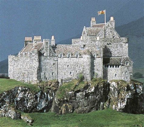 Duart Castle, Isle of Mull, Scotland Welsh Castles, Castles In Scotland ...