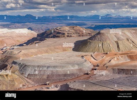 Freeport-Mcmoran Copper Mine, Arizona USA Stock Photo - Alamy