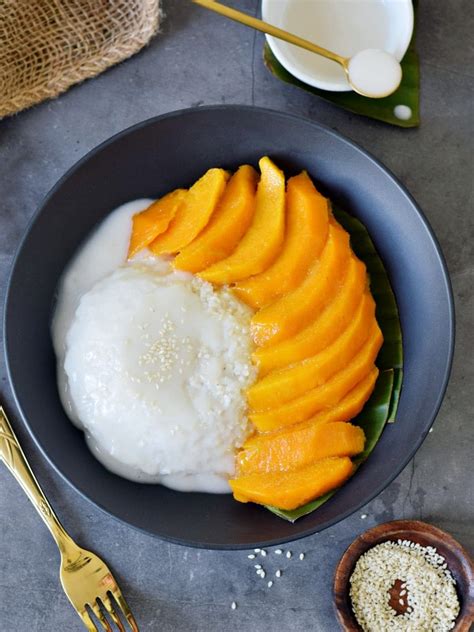 Mango Sticky Rice | Coconut Rice Recipe - Elavegan