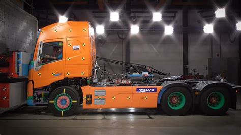 Full-scale crash tests of Volvo’s electric trucks