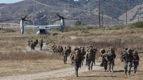 Marines return from deployment in time for Thanksgiving > United States Marine Corps Flagship ...