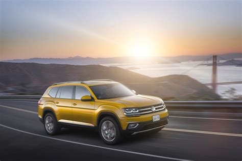 Volkswagen rolls out the new Atlas SUV - CNET