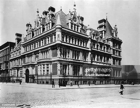 Cornelius Vanderbilt Mansion Photos and Premium High Res Pictures ...