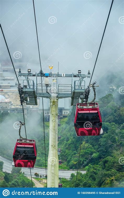 Genting Skyway Station Providing A Method Of Travel Between SkyAvenue ...