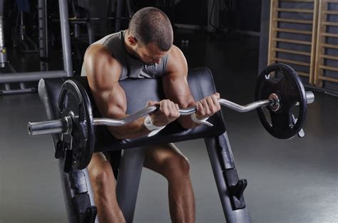 How to Do Biceps Curls: Techniques, Benefits, Variations & More - Blog ...