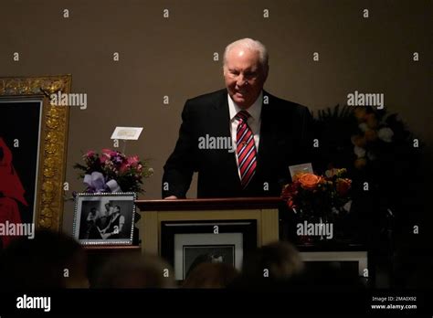 Televangelist Jimmy Swaggart speaks at the funeral service for his ...