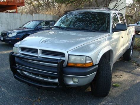 Sell used 2001 Dodge Dakota Sport Pickup Truck Crew Cab 5.9 Liter 8 ...