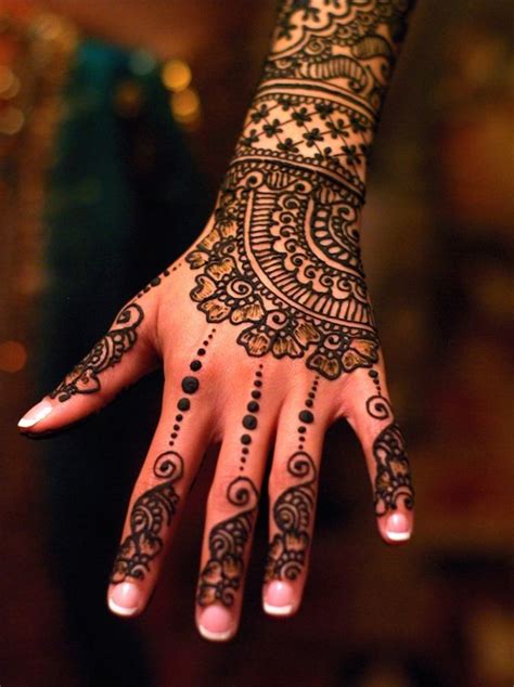 Pin by amazingtravelpost on ART&DESIGN | Henna tattoo designs, Black mehndi designs, Henna