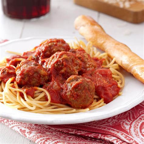 28 Olive Garden Copycat Recipes | Spaghetti and meatballs, Meatball ...