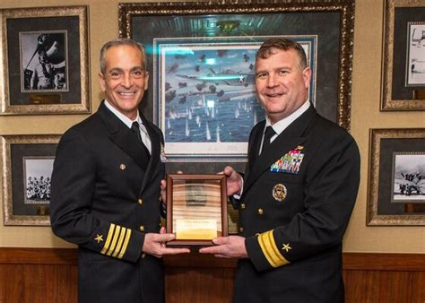 USS Nimitz crew receives USS Arizona relic > U.S. Pacific Fleet > News