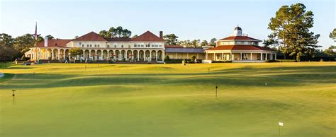 Thistle Dhu Putting Course | Activities | Pinehurst Resort