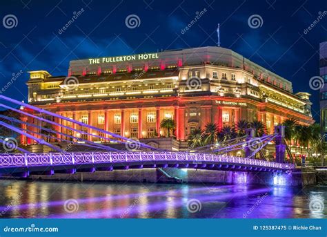 The Fullerton Hotel editorial image. Image of ancient - 125387475