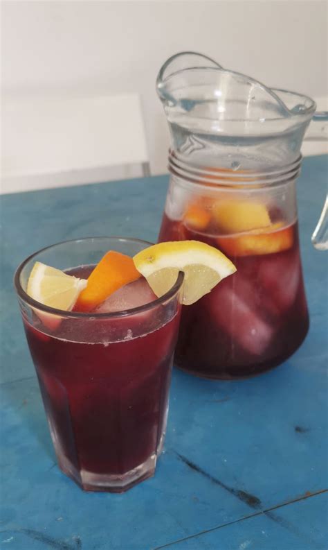 Easy Tinto de Verano Recipe (Spanish Summer Wine)