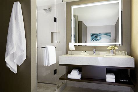 Experience Luxury at JW Marriott Minneapolis Mall of America