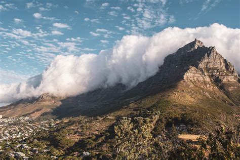 Saw the clouds working their magic over Table Mountain in Cape Town South Africa. Spontaneously ...