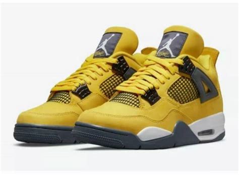 Air Jordan 4 Lightning 2021 | Kixify Marketplace