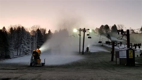 Little Switzerland Ski Hill opens for season in Slinger