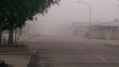 Small towns always look like Silent Hill when foggy : pics