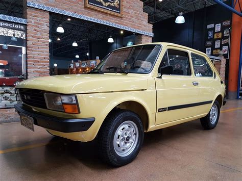 Fiat 147 Rallye 1.3 1981 O série esportiva do pequeno hatch - Carro antigo bonito