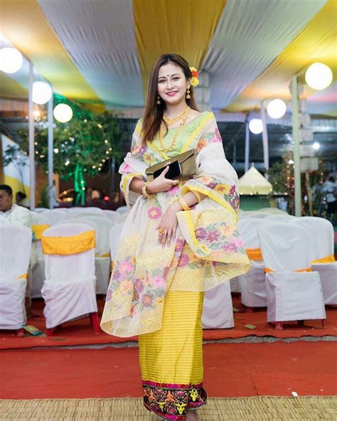 A beautiful Manipuri girl | East fashion, Beautiful actresses, Asian ...