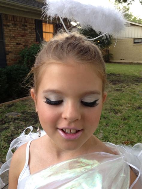 Angel makeup for Halloween | Angel makeup, Angel halloween makeup ...