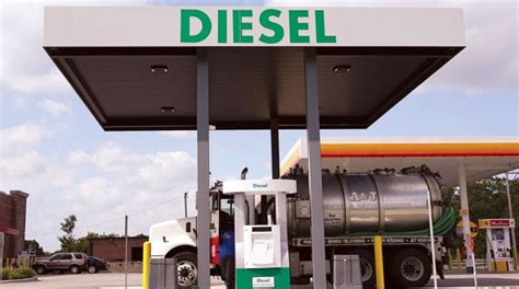 Diesel Price Blows Past $4 a Gallon With 22.2¢ Surge | Transport Topics