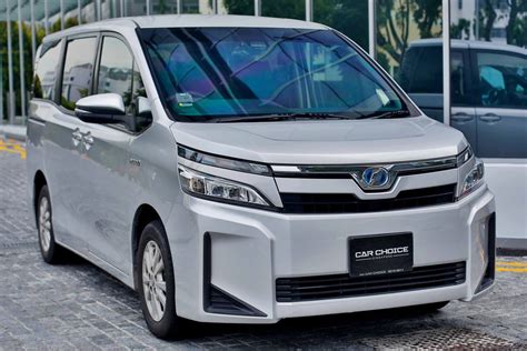 Certified Pre-Owned Toyota Voxy Hybrid 1.8 X | Car Choice Singapore