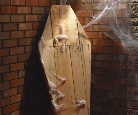 Simple Halloween Coffin : 5 Steps (with Pictures) - Instructables