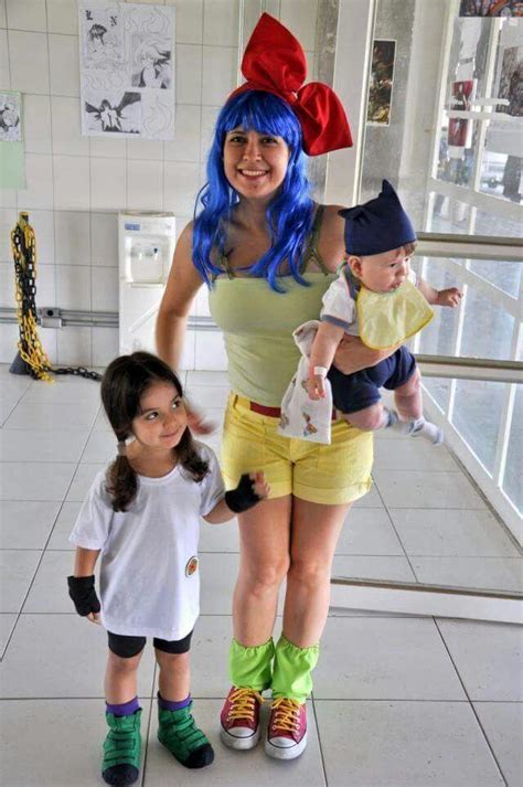 Bulma with baby Trunks & Pan Baby Cosplay, Family Cosplay, Epic Cosplay ...