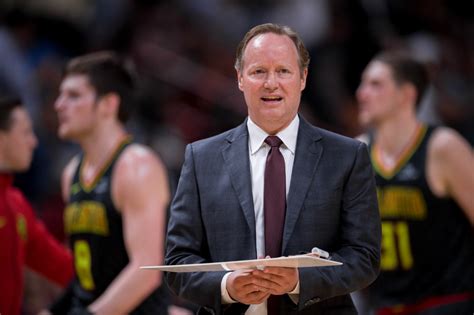 Report: Hawks Coach Mike Budenholzer Meets With Phoenix Suns