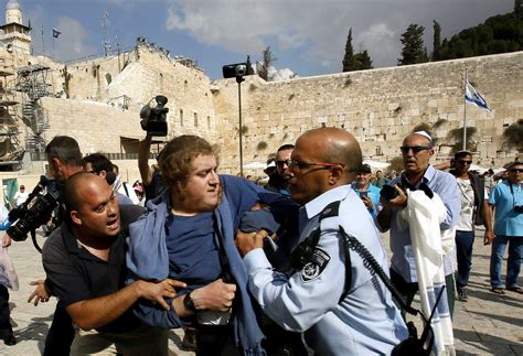 The Jewish Divide Over Jerusalem's Most Sensitive Holy Site : Parallels ...