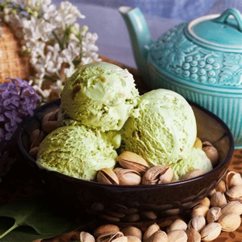 Pistachio Ice Cream Recipe: How to Make Pistachio Ice Cream