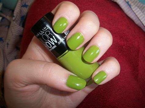 Maybelline Go Go Green Nail Polish | Nail polish, Green nail polish, Green nails