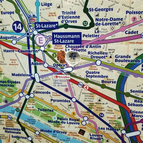 Paris Metro Map With Attractions - Map