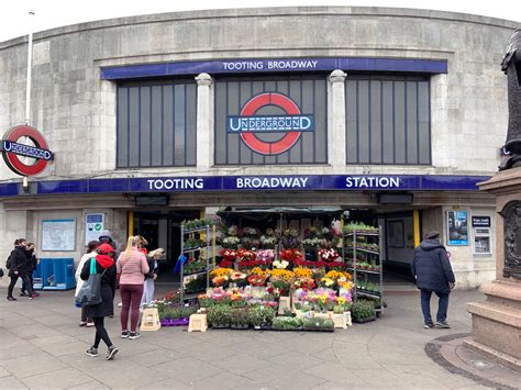 Tooting Broadway Station - MODERNISM IN METRO-LAND