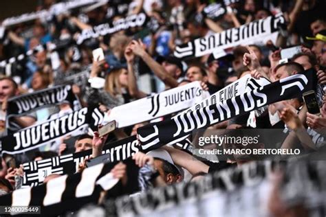 32,979 Juventus Fans Stock Photos, High-Res Pictures, and Images ...