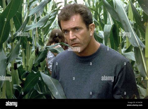 Signs Year 2002 Director M Night Shyamalan Mel Gibson Stock Photo - Alamy