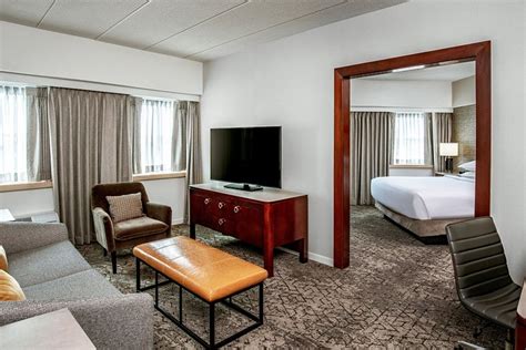 SHERATON BOSTON NEEDHAM HOTEL $126 ($̶1̶4̶0̶) - Updated 2023 Prices ...