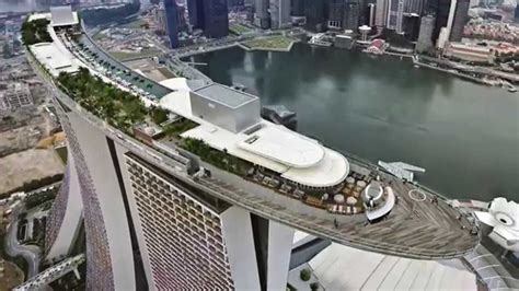 Marina Bay Sands Integrated Resort SkyPark® - Greenroofs.com