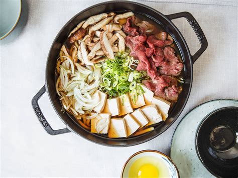 Sukiyaki (Japanese Hot Pot) | Recipe | Kitchen Stories