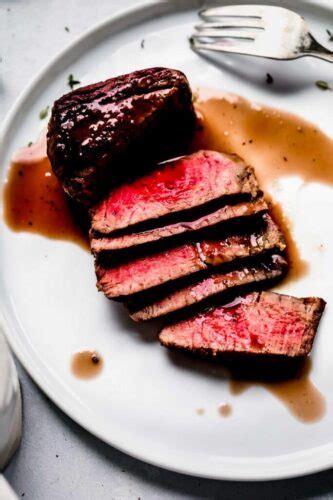 Red Wine Reduction Sauce (for Steak, Lamb & More!)