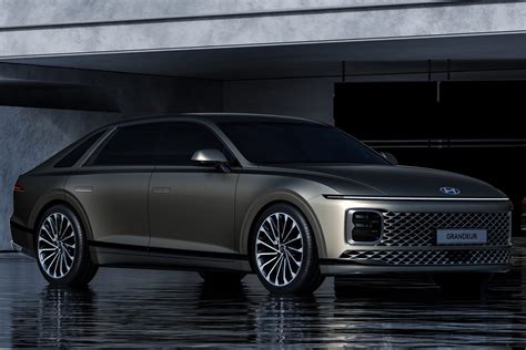 New Hyundai Grandeur Proves Sedans Can Still Be Cool - CNET