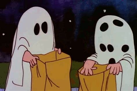 charlie brown halloween gifs | WiffleGif