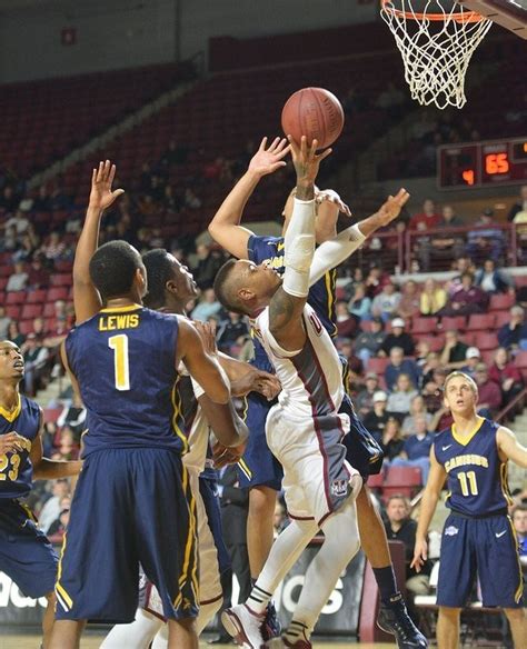 VIDEO: Highlights from UMass basketball's 75-58 win over Canisius - masslive.com