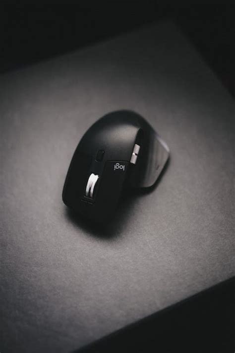 Photograph of a Black Wireless Mouse · Free Stock Photo